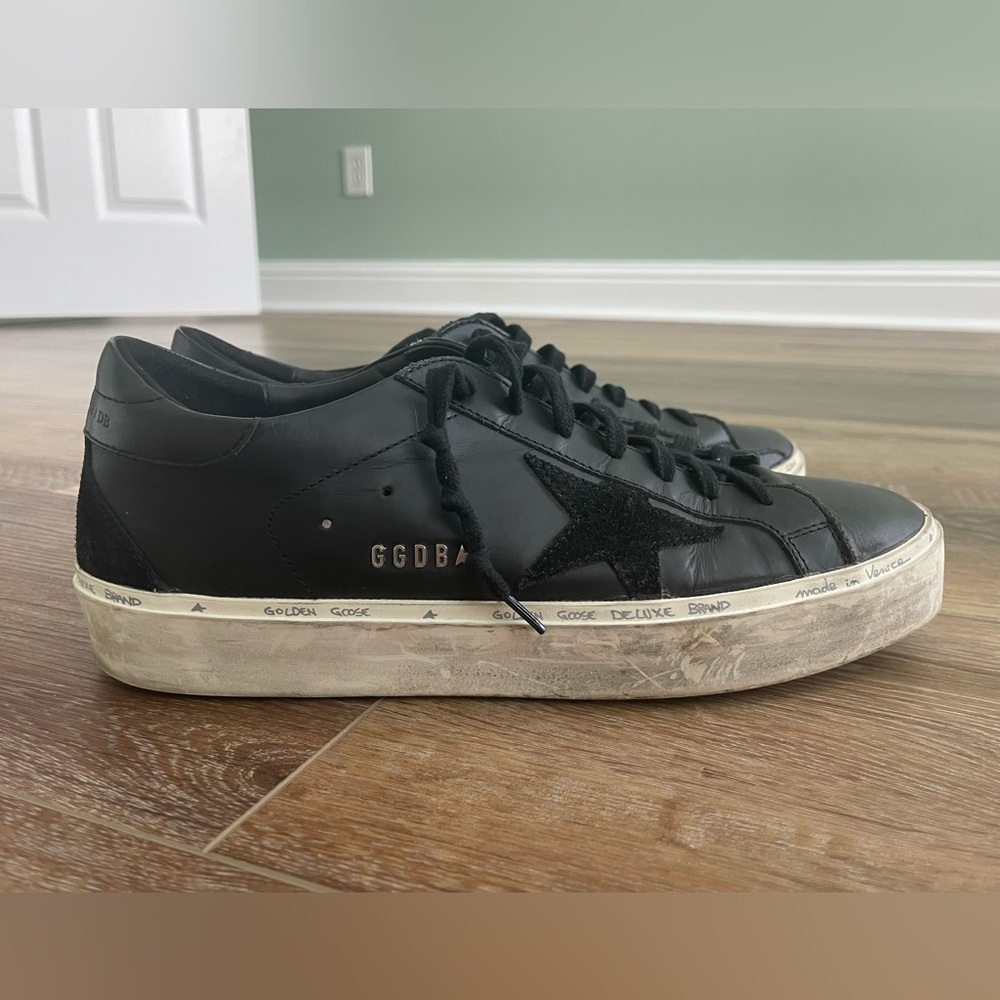 EUC Golden Goose Sneakers Size 43